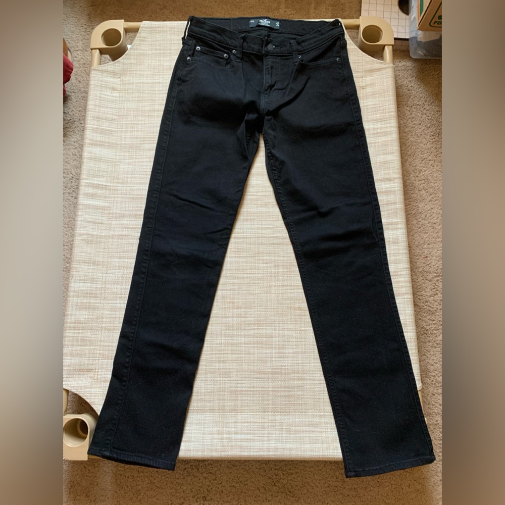 Hollister Mens no fade black slim straight jeans 31x33